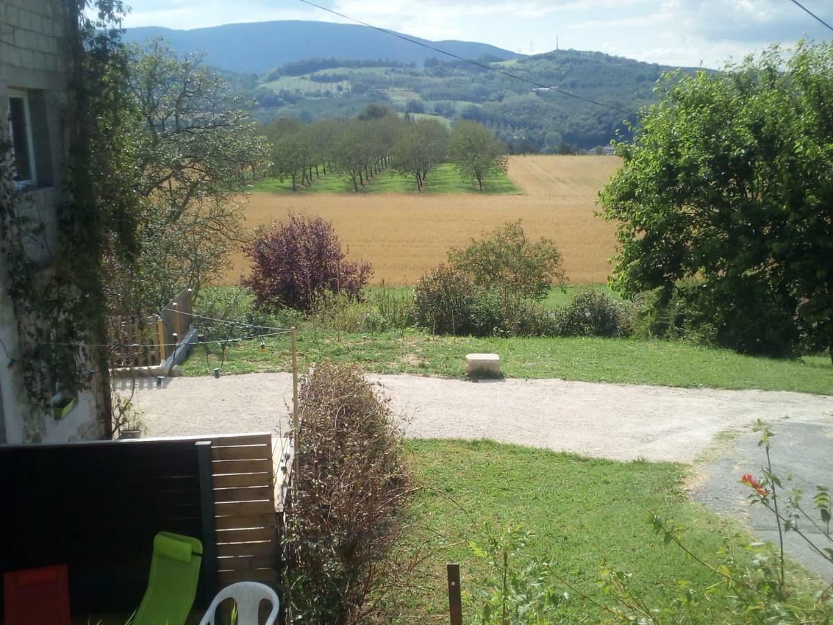 Okami Du Vercors Saint-Laurent-en-Royans Exterior foto
